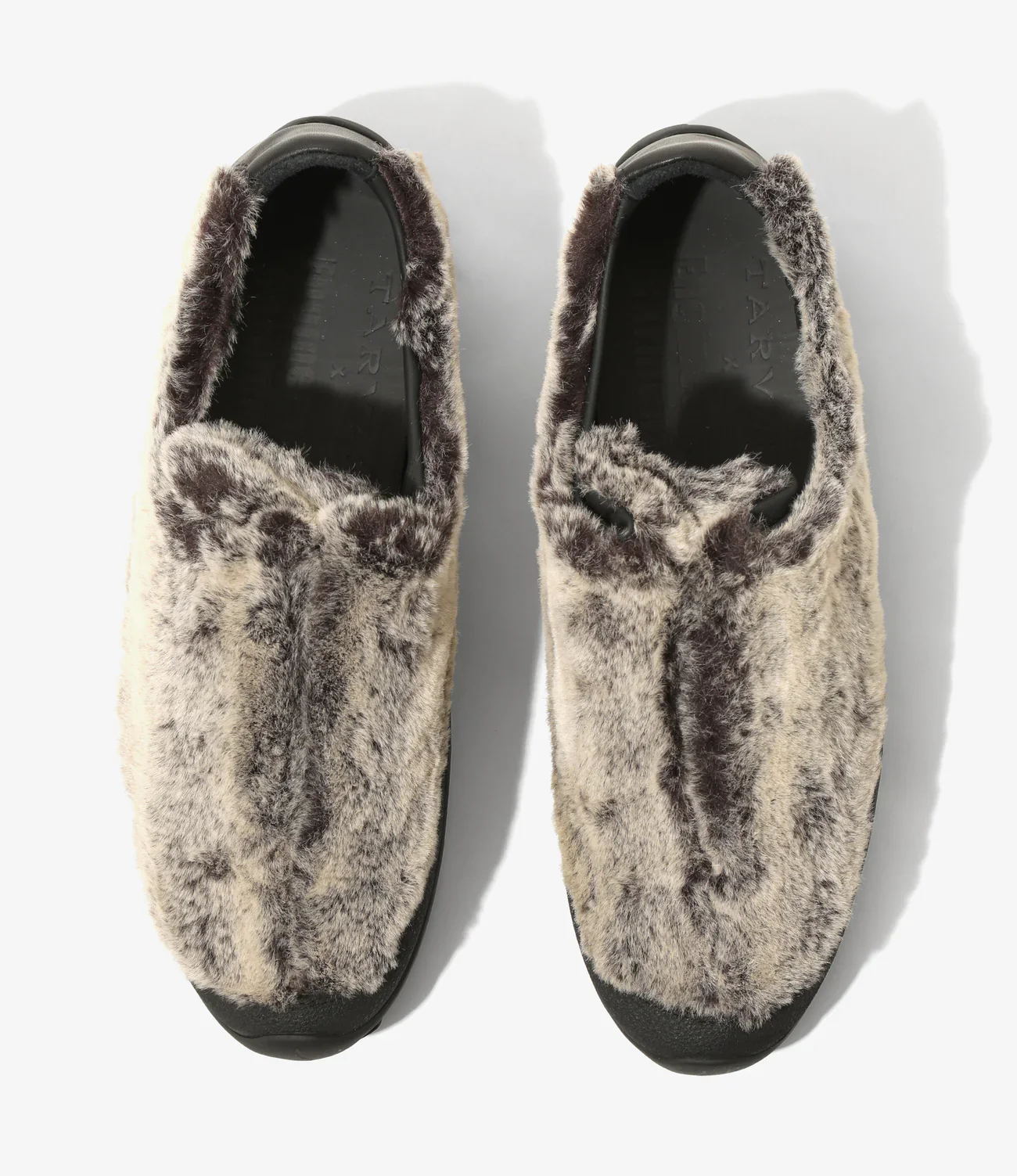 Wanderer – Grey Fur - Image 4